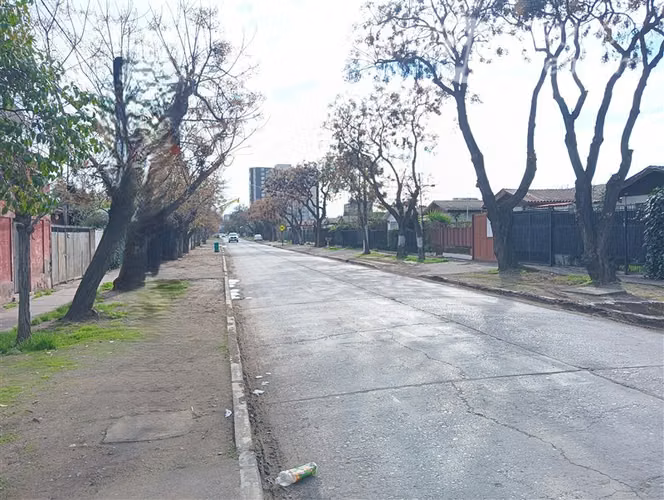 Amplia propiedad con 2 viviendas, gran patio - San Bernardo - Imagen 4