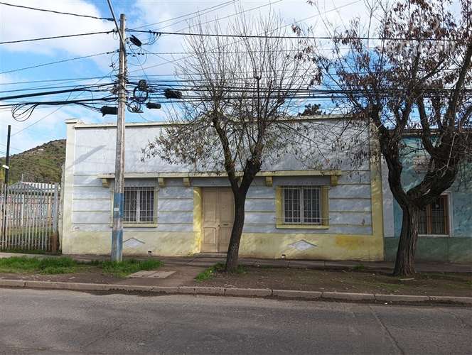 Amplia propiedad con 2 viviendas, gran patio - San Bernardo
