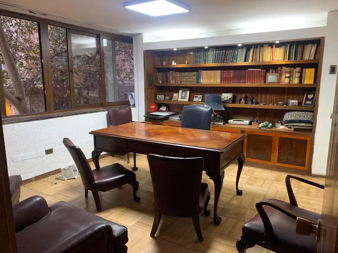 Oficina Remodelada de 80 m² en Huérfanos – Santiago Centro - Imagen 10