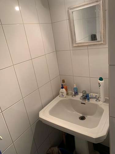 Amplia Oficina en Venta con Recepción y Cocina Amoblada - Imagen 13