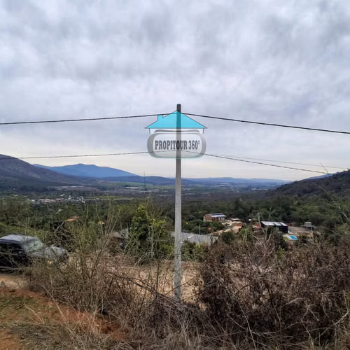 TERRENO EXCLUSIVO EN CONDOMINIO ALTOS DE OLMUÉ