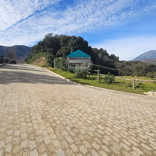 TERRENO EXCLUSIVO EN CONDOMINIO ALTOS DE OLMUÉ