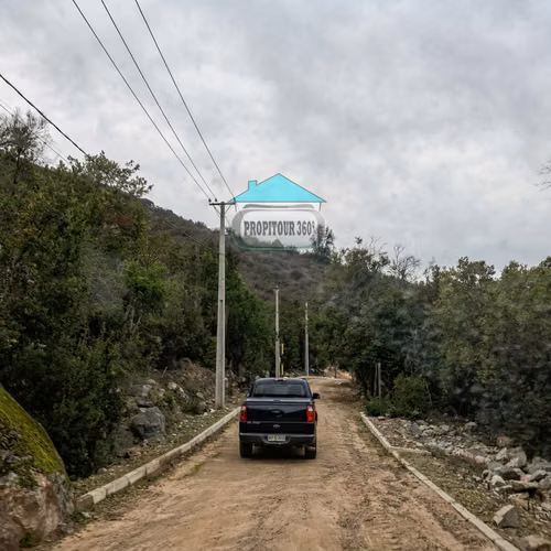 TERRENO EXCLUSIVO EN CONDOMINIO ALTOS DE OLMUÉ