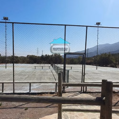 TERRENO EXCLUSIVO EN CONDOMINIO ALTOS DE OLMUÉ