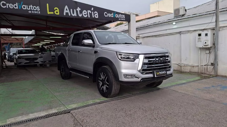 JAC T8 Pro Luxury 4X2 2.0 Diesel MT 4P (2023)