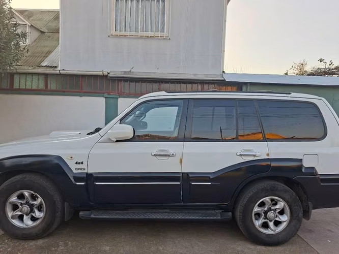 Vendo hyundai terracan año 2006 4x4