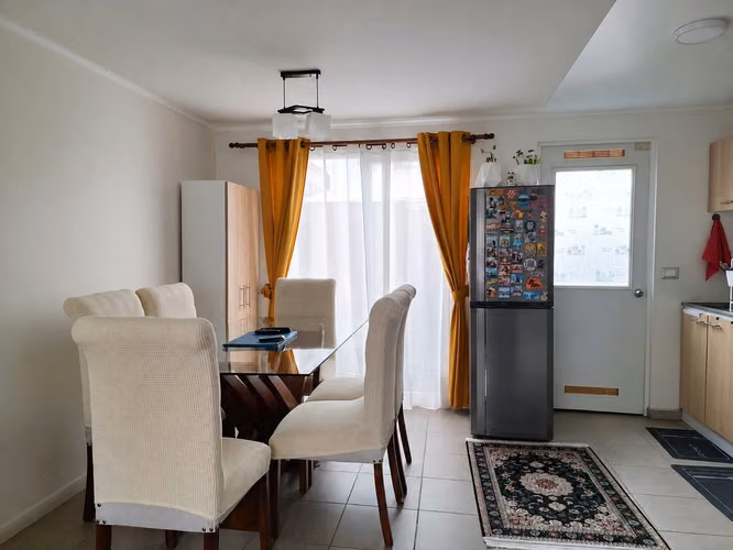 Arrienda una acogedora casa en Condominio Estancia Santa Cruz II – Padre Hurtado
