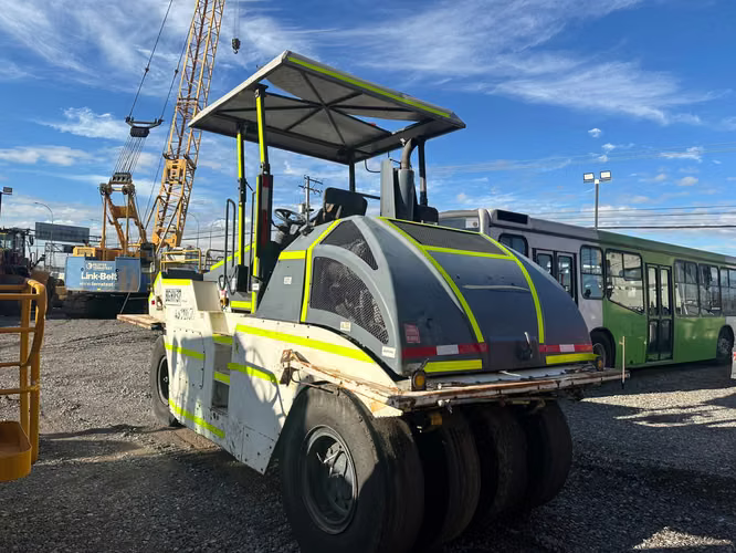 RODILLO NEUMATICO MARCA BOMAG MODELO BW24 AÑO 2008