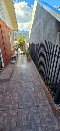 SE VENDE AMPLIO TERRENO CON 3 CASAS, CHIGUAYANTE.