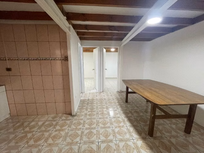 Se Arrienda inmueble con oficinas para empresas