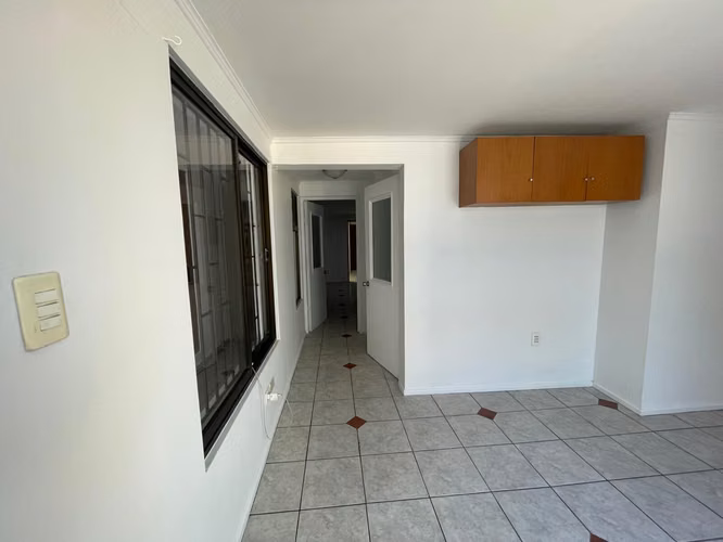 Se Arrienda inmueble con oficinas para empresas