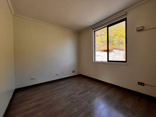 Condominio - Av Las Flores - B