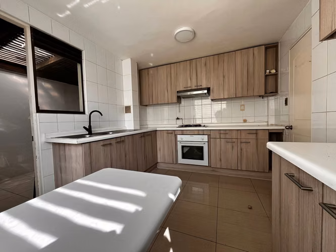 Condominio - Av Las Flores - B