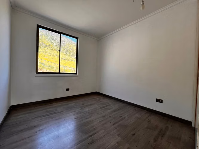 Condominio - Av Las Flores - B