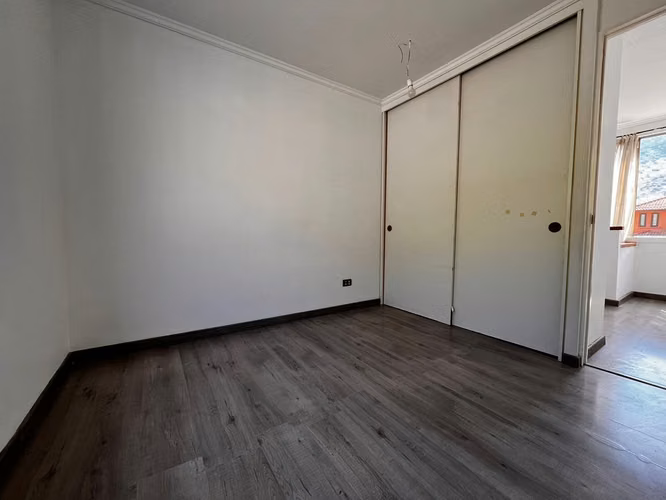Condominio - Av Las Flores - B