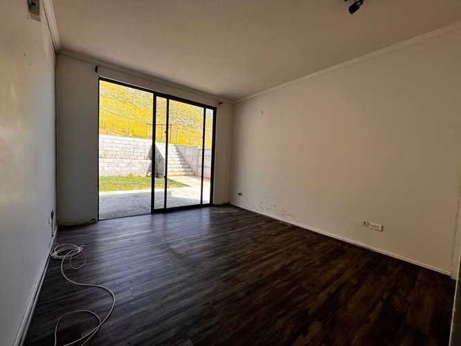 Condominio - Av Las Flores - B