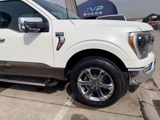 FORD F150 LARIAT 4X4 - Imagen 3