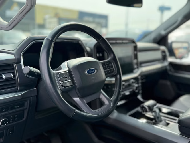 FORD F150 LARIAT 4X4 - Imagen 8