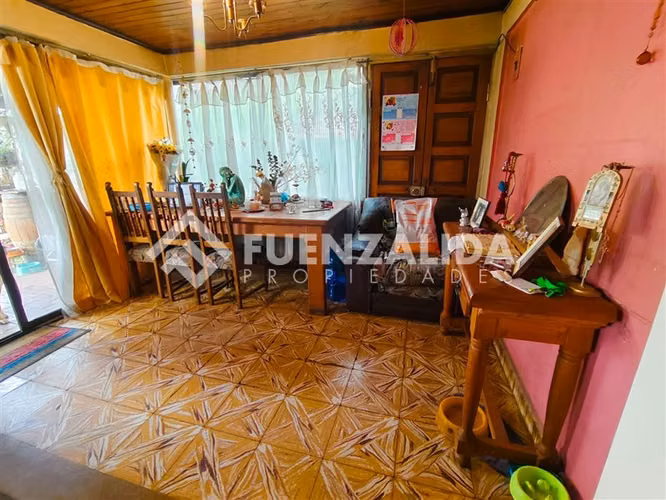 Casa en venta de 5 dorm. en Talagante