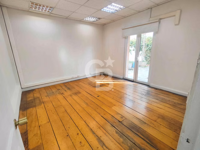 Casa Oficina para Clinica Veterinaria o Salud,