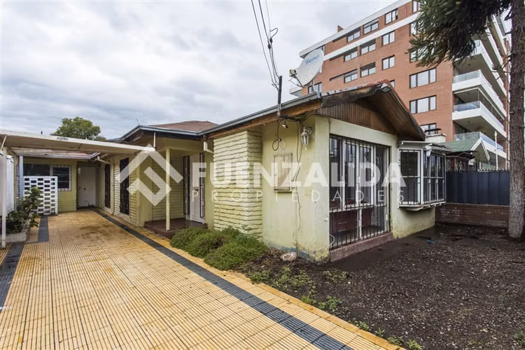 Acogedora casa en calle tranquila Las Condes - Imagen 11