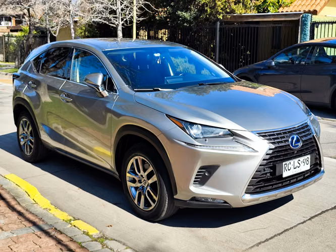 LEXUS NX300 H