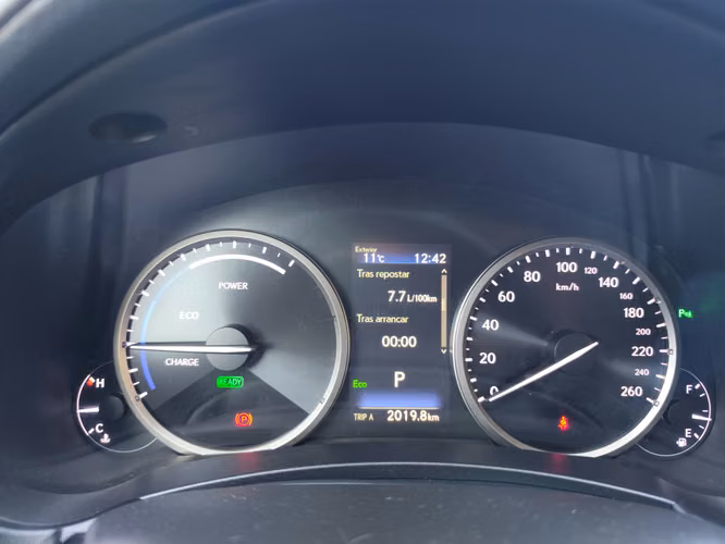 LEXUS NX300 H
