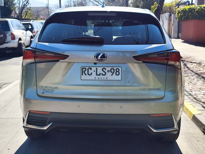 LEXUS NX300 H