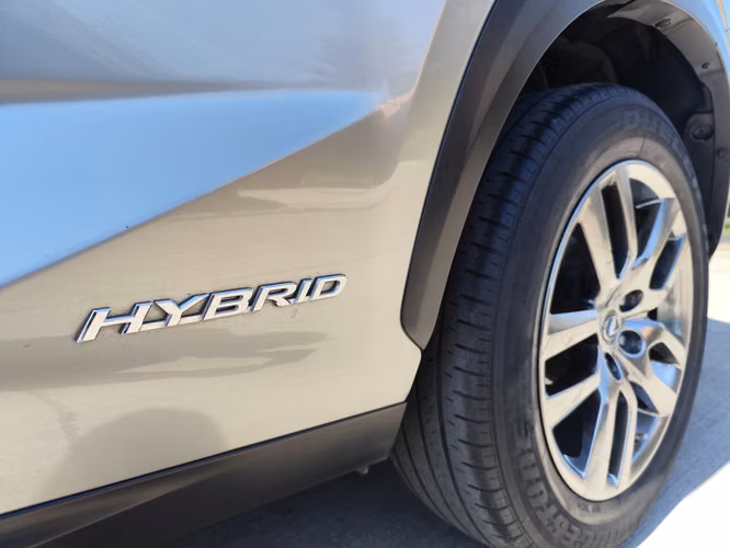 LEXUS NX300 H