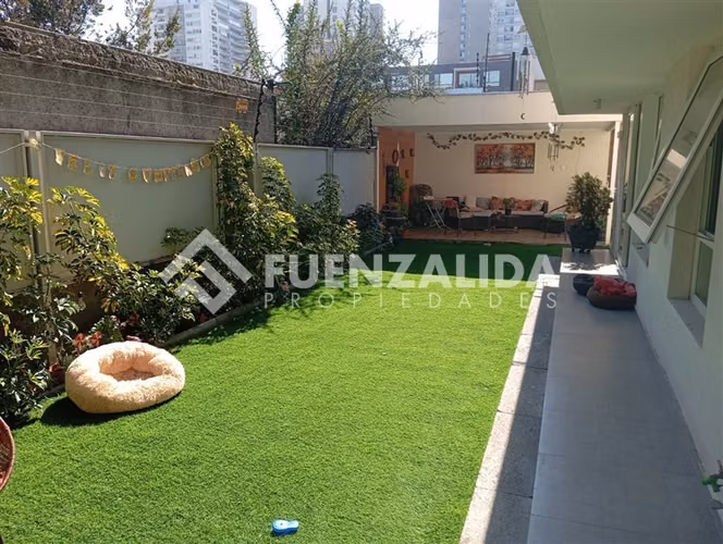 Departamento 3D/2B con gran patio privado