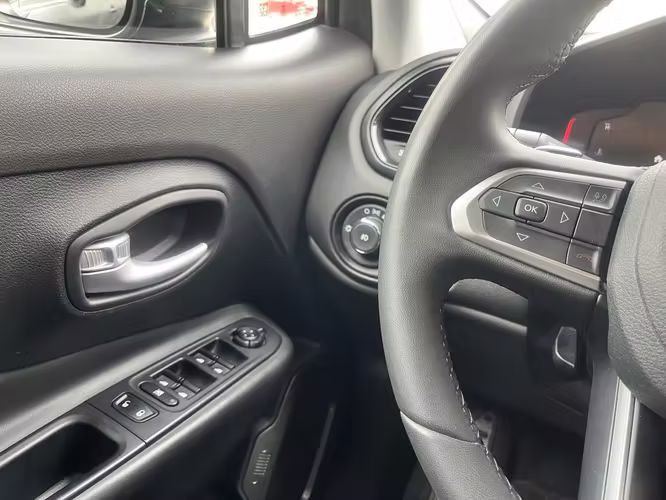 JEEP RENEGADE LONGITUDE 1.3 AUT. FULL 2024