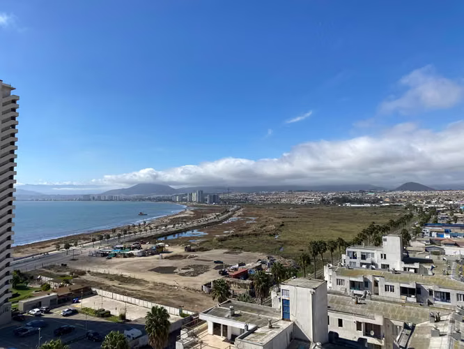 SE VENDE BONITO DEPARTAMENTO EN COQUIMBO A PASOS DE LA AV. DEL MAR - Imagen 5