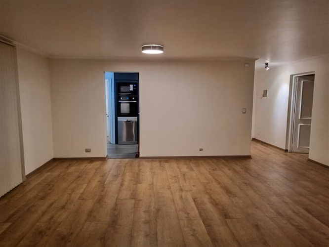 Departamento en arriendo de 2 dorm.Frente Parque Arauco