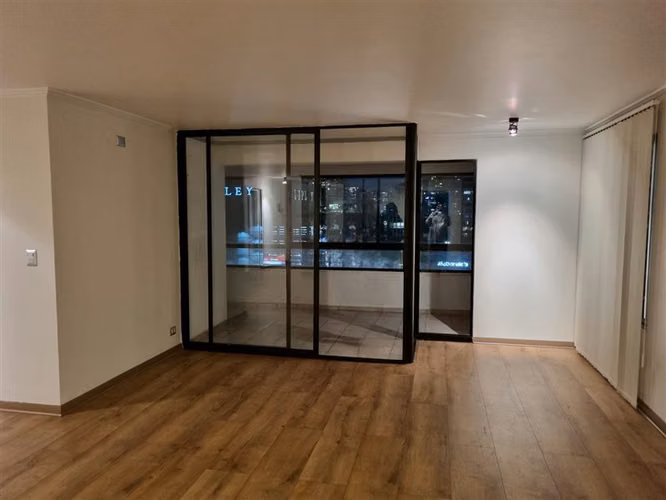 Departamento en arriendo de 2 dorm.Frente Parque Arauco