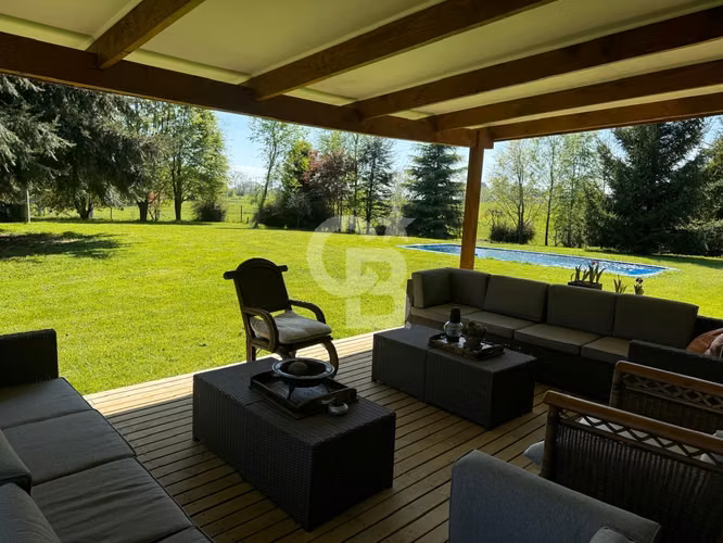 Casa Elegante: Venta o Renta, Excelentes Características - Imagen 10
