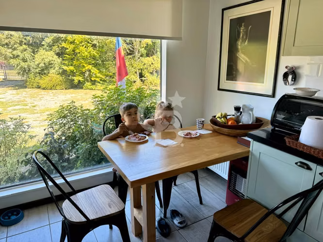 Casa Elegante: Venta o Renta, Excelentes Características