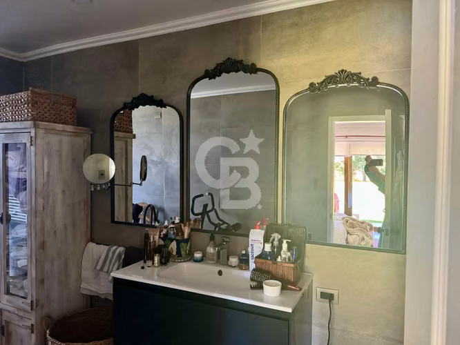 Casa Elegante: Venta o Renta, Excelentes Características