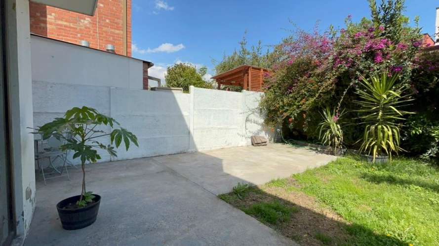 HERMOSA CASA EN ARRIENDO – HUECHURABA