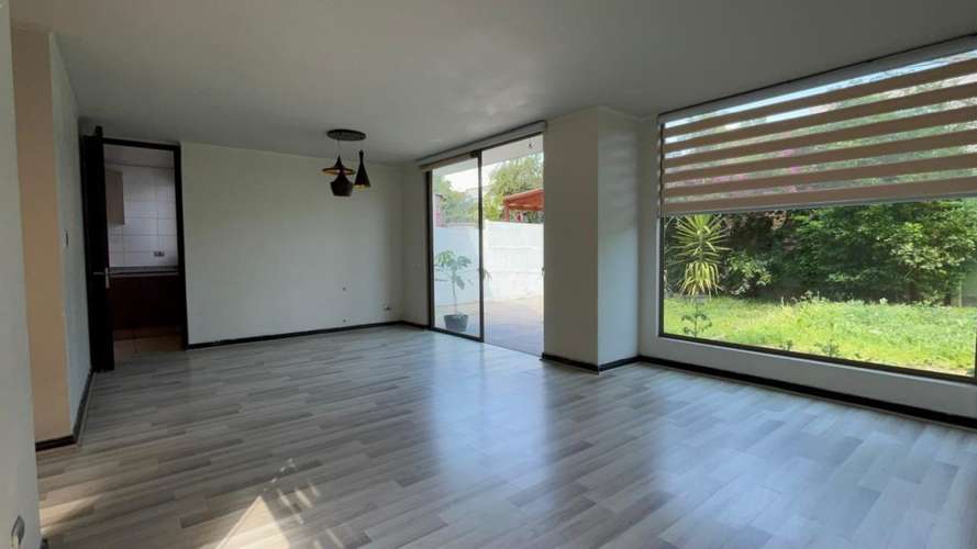 HERMOSA CASA EN ARRIENDO – HUECHURABA
