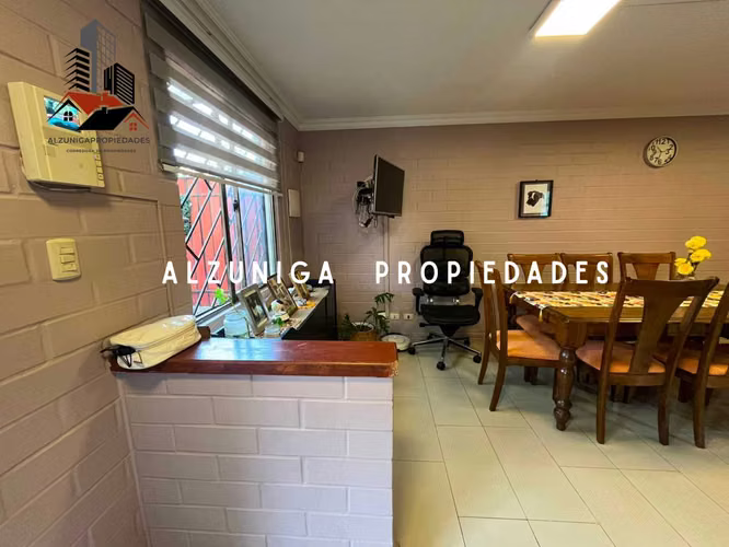 Casa 5D+4B en Venta | Conjunto del Sol (179906)