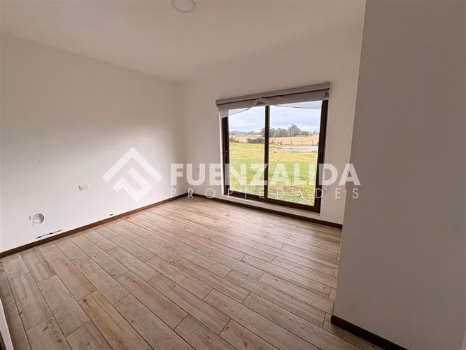 Casa en arriendo de 3D3B en Las Bahías de Puerto Varas
