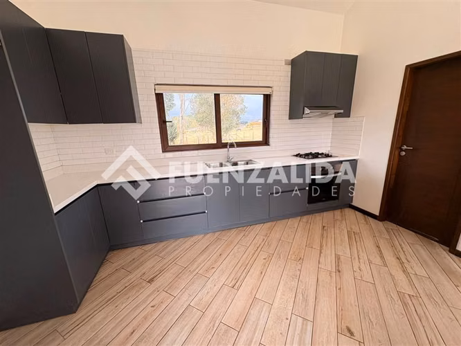 Casa en arriendo de 3D3B en Las Bahías de Puerto Varas