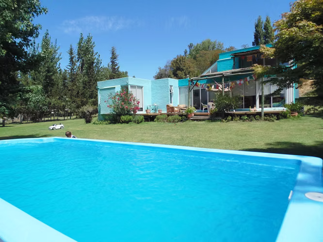 Casa en Lago Rapel con piscina y salida al lago para 10 personas