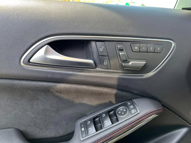 MERCEDES BENZ GLA 250 2.0 4MATIC 4X4 AT 5P. (2015) - Imagen 12