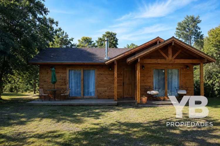Venta Sitio Pucón con 3 Casas