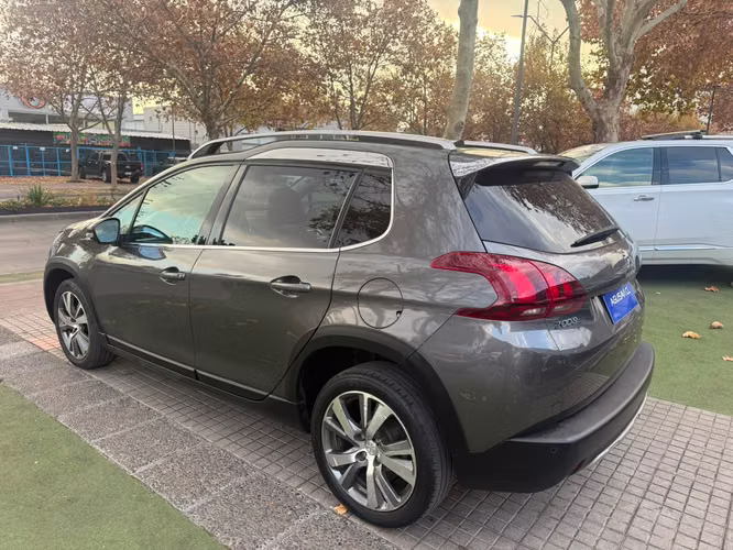 Peugeot 2008 BLUE HDI 100 1.5 (2020)