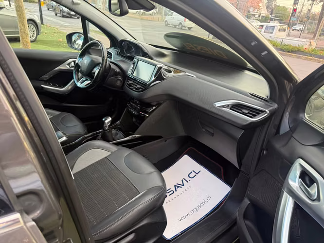 Peugeot 2008 BLUE HDI 100 1.5 (2020)