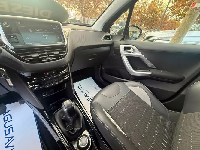 Peugeot 2008 BLUE HDI 100 1.5 (2020)