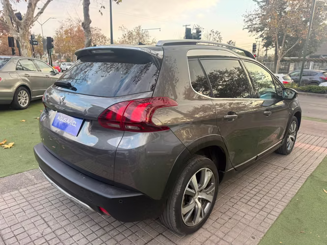 Peugeot 2008 BLUE HDI 100 1.5 (2020)