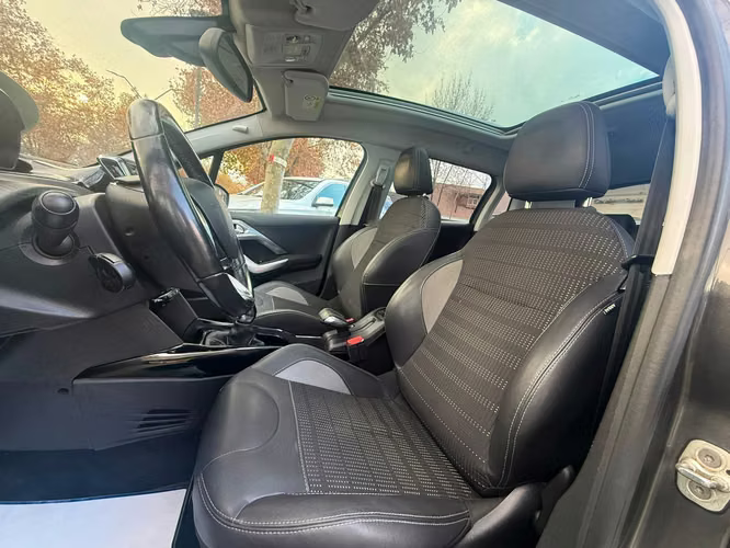 Peugeot 2008 BLUE HDI 100 1.5 (2020)